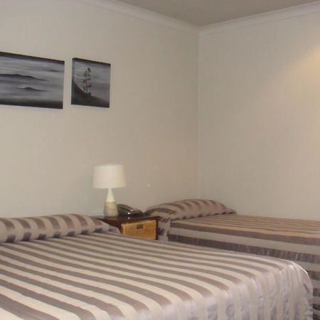 Bristol Motel Upper Hutt Exterior photo