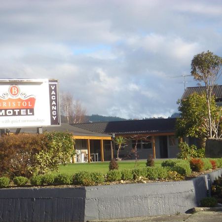Bristol Motel Upper Hutt Exterior photo